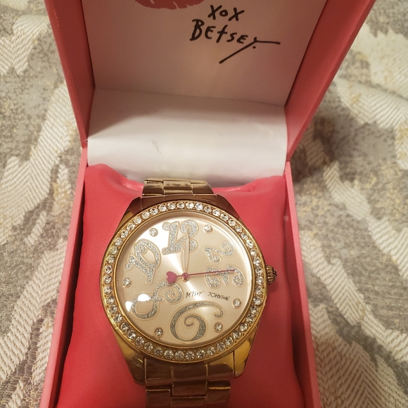 Betsy Johnson Watches - Picture 7 of 8